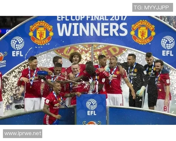 曼联新赛季展望：阵容调整与战术革新助力红魔重返巅峰